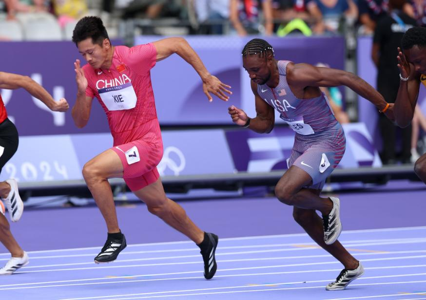 荣耀时刻！黑料吃瓜网
体育学系学子在2024年世...